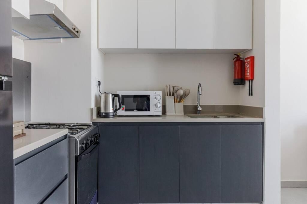 Sahab - Solo 1Br Apt In Al Jada ชาร์จาห์ ภายนอก รูปภาพ
