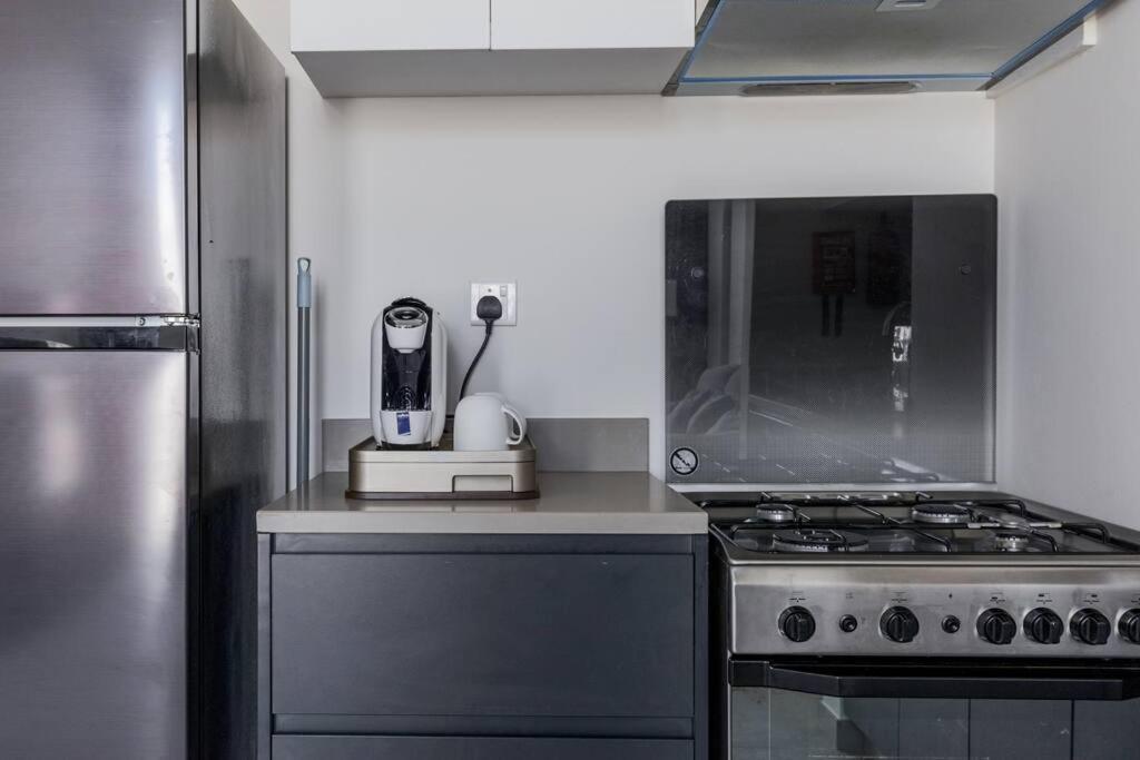 Sahab - Solo 1Br Apt In Al Jada ชาร์จาห์ ภายนอก รูปภาพ