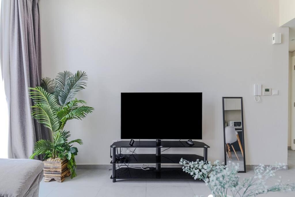 Sahab - Solo 1Br Apt In Al Jada ชาร์จาห์ ภายนอก รูปภาพ